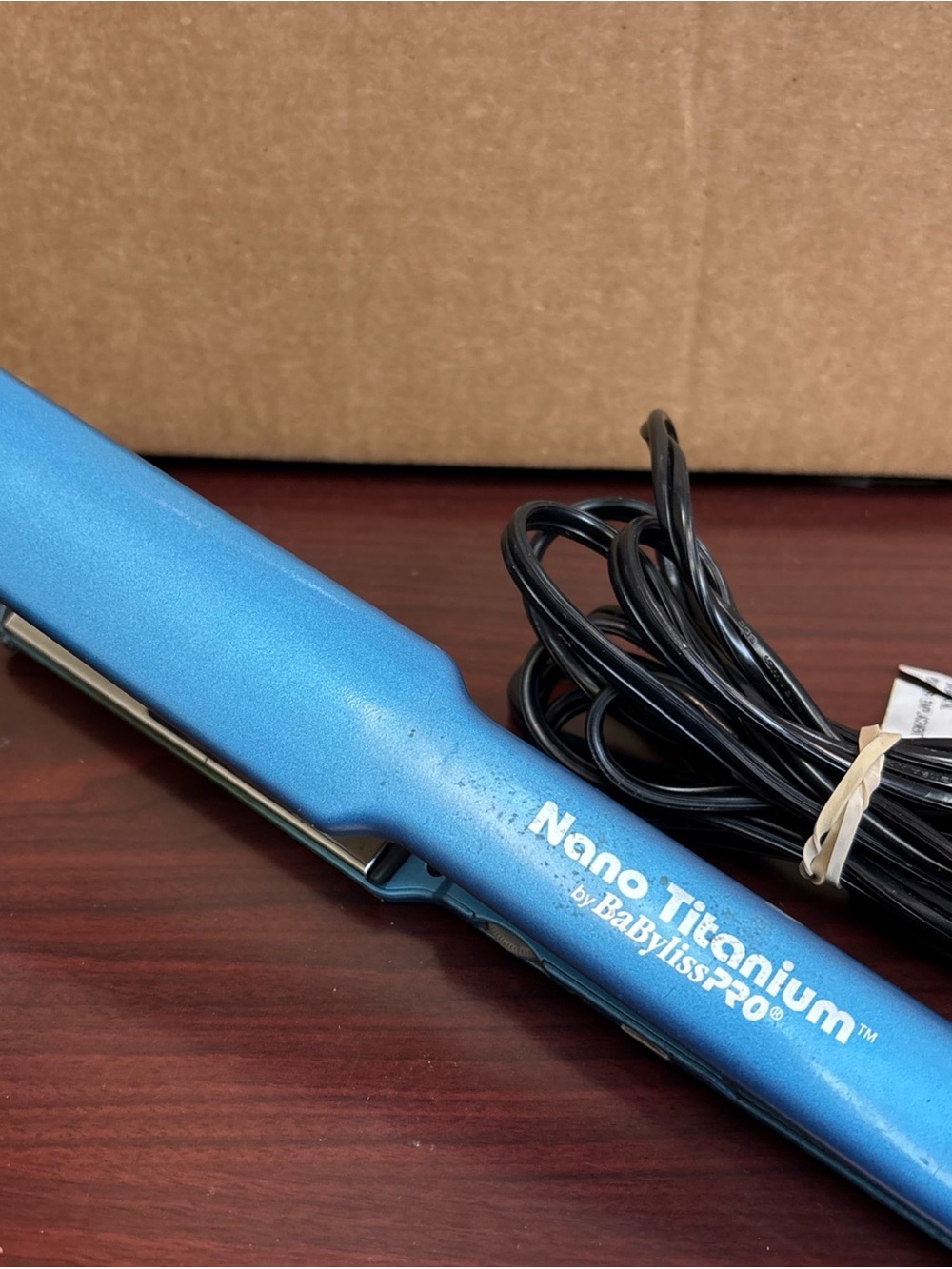 BaByliss Pro 1.5" Nano Titanium Plated Ultra Thin Straightening Iron BABNT3073TN